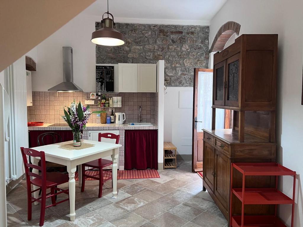 Il Cantuccio Di Monteverdi Marittimo, Borgo Di Canneto Canneto  外观 照片